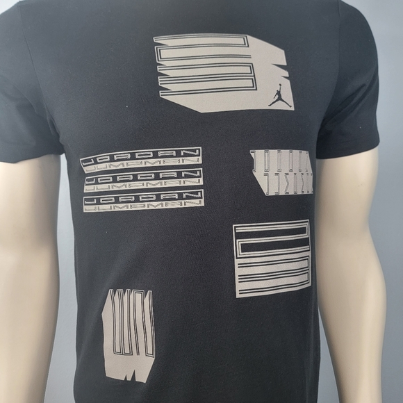 Jordan Air AJ11 GFX Short sleeves black t-shirt size small - Picture 2 of 9